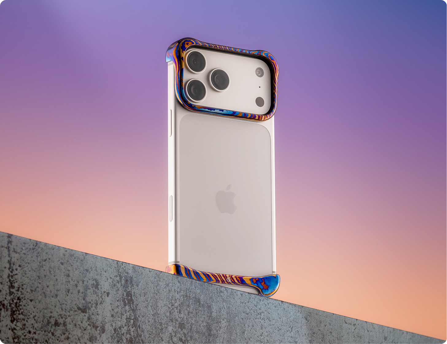 Damascus Opal Arc Pulse for iPhone 17 Pro Damascus Opal Arc Pulse for iPhone 17 Pro